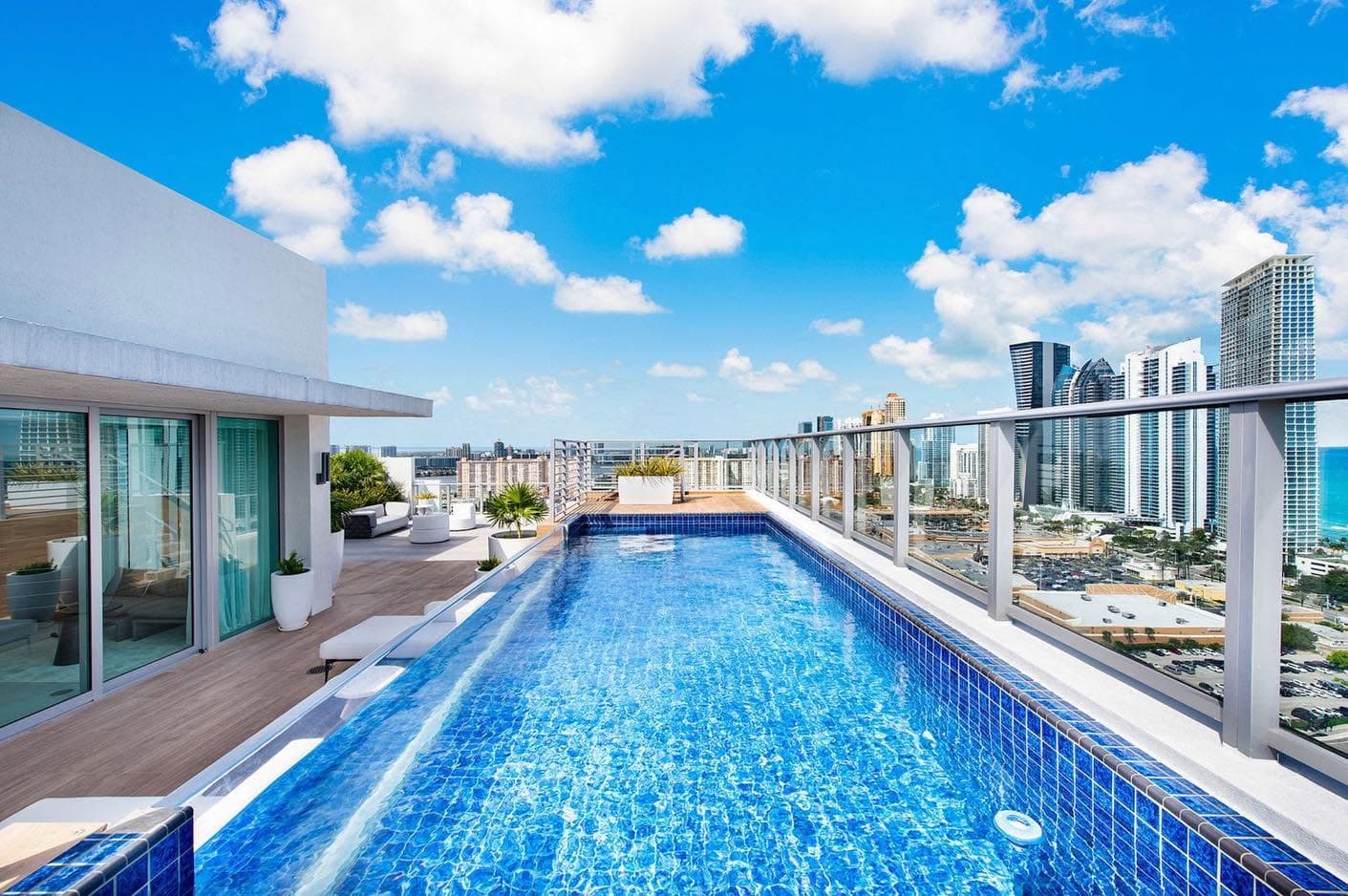 Parque Towers amenity or residence view